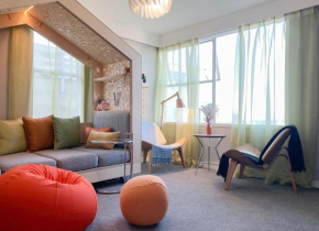 Central Nest- view & style